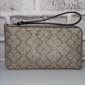 Kate Spade Cream Floral Wristlet Clutch